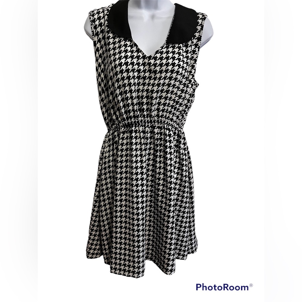 ❌Sold❌ Kardashian Kolkection Houndstooth Dress - Size Lg